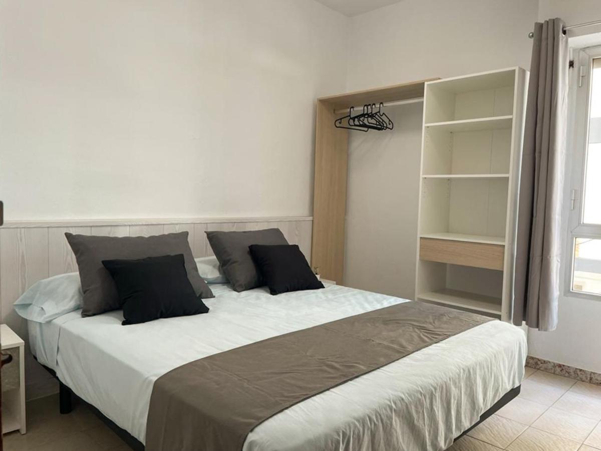 Appartement A 100 Metros Playa San Antonio 1-8 Personas